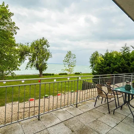 Siesta Sziget - Balaton-parti Siófok