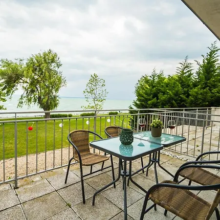 Siesta Sziget - Balaton-parti Siófok