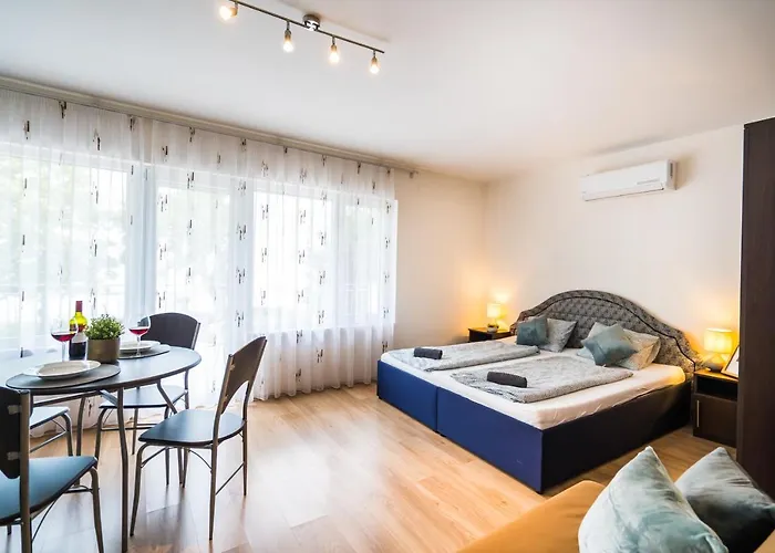 Siesta Sziget - Balaton-parti Apartment *