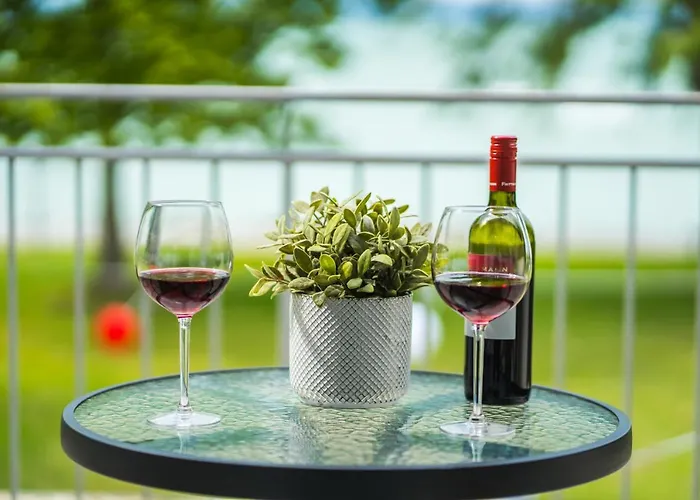 Siesta Sziget - Balaton-parti Apartment